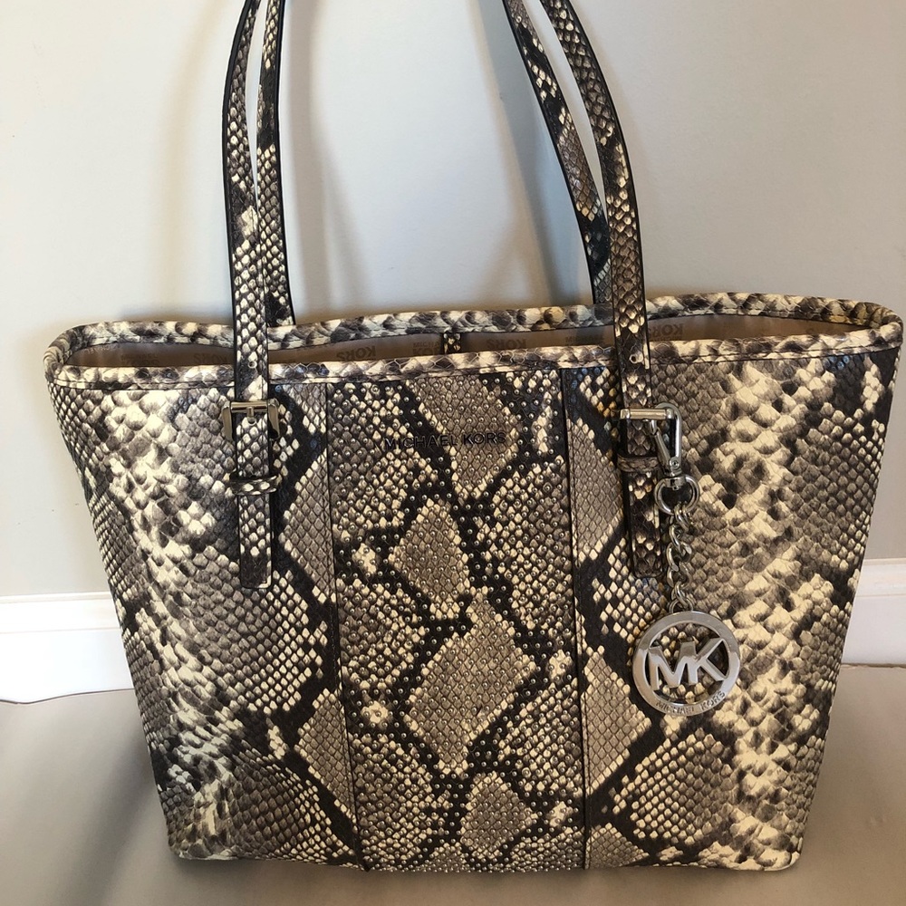 🧣sale🧣MICHAEL KORS studded python tote